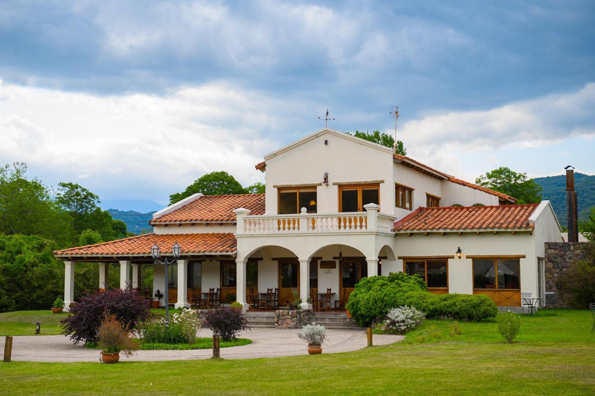 Hosteria La Caldera Buitenkant foto